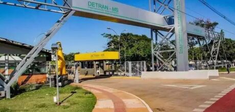 Servidores do Detran-MS realizam ato contra perda de atribui&ccedil;&otilde;es e descaso institucional