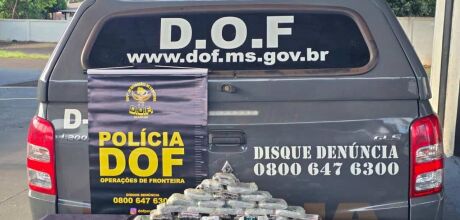 Mulher &eacute; presa pelo DOF em Maracaju com 3,1 kg de haxixe marroquino presos ao corpo
