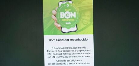Renova&ccedil;&atilde;o autom&aacute;tica da CNH beneficia mais de 320 mil motoristas e gera economia de R$ 226 milh&otilde;es