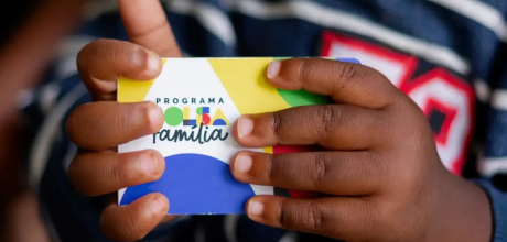 Caixa realiza pagamento do Bolsa Fam&iacute;lia para benefici&aacute;rios com NIS de final 4 nesta quinta-feira
