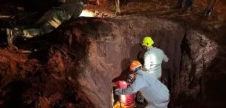 Crian&ccedil;a de 2 anos cai em buraco de obra ao visitar pai no servi&ccedil;o em MS