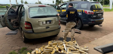 Fiscaliza&ccedil;&atilde;o na BR-267 apreende 79 kg de maconha em ve&iacute;culo e motorista &eacute; preso
