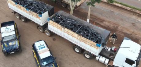 Caminhoneiro &eacute; preso com cerca de 320 pneus de origem estrangeira ap&oacute;s abordagem na BR-163
