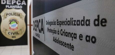 Meninas conhecem rapaz na internet em MS, marcam encontro e s&atilde;o abusadas