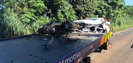 Motociclista morre ap&oacute;s colis&atilde;o com caminhonete na BR-163
