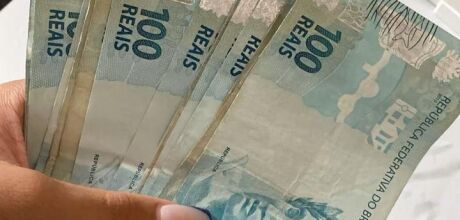 Dinheirinho extra: Abono salarial come&ccedil;a a ser pago para nascidos em mar&ccedil;o e abril