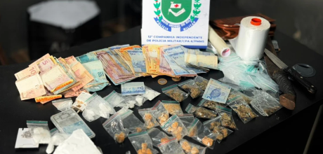 Quatro homens s&atilde;o presos ap&oacute;s sequestro, c&aacute;rcere privado e agress&otilde;es ligadas ao tr&aacute;fico 