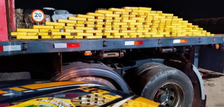 PRF apreende 370 quilos de coca&iacute;na em duas a&ccedil;&otilde;es na BR-163 em Campo Grande
