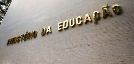 Novo app do Minist&eacute;rio da Educa&ccedil;&atilde;o oferece 800 aulas gratuitas de ingl&ecirc;s e espanhol para brasileiros