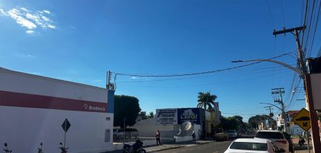Quinta-feira ser&aacute; de calor intenso e tempo firme em Coxim