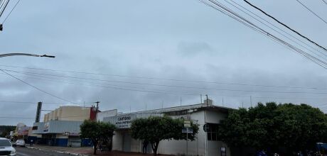 Nova frente fria deve provocar chuva e derrubar temperaturas em Coxim neste fim de semana