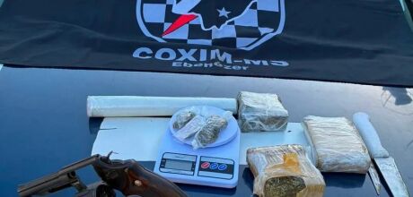 Suspeito &eacute; preso com arma de fogo, drogas e balan&ccedil;a de precis&atilde;o durante a&ccedil;&atilde;o da For&ccedil;a T&aacute;tica 