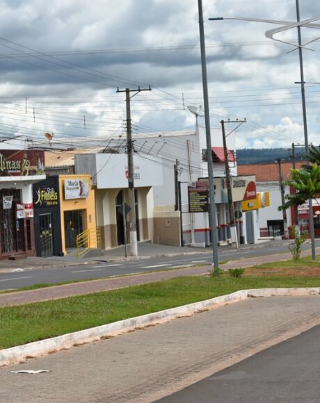 Semana come&ccedil;a abafada em Coxim, mas chuva pode trazer al&iacute;vio &agrave; noite
