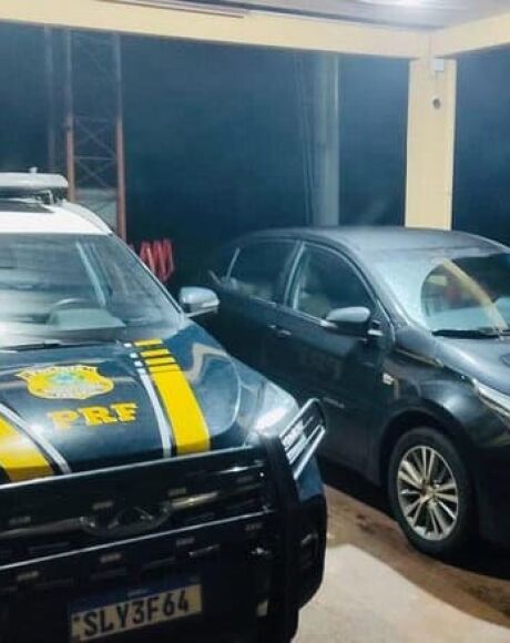 Duas mulheres s&atilde;o detidas na BR-267 com Corolla furtado em SP
