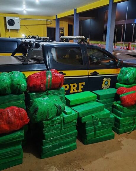 Ap&oacute;s fuga, condutor abandona ve&iacute;culo com mais de uma tonelada de drogas na BR-163
