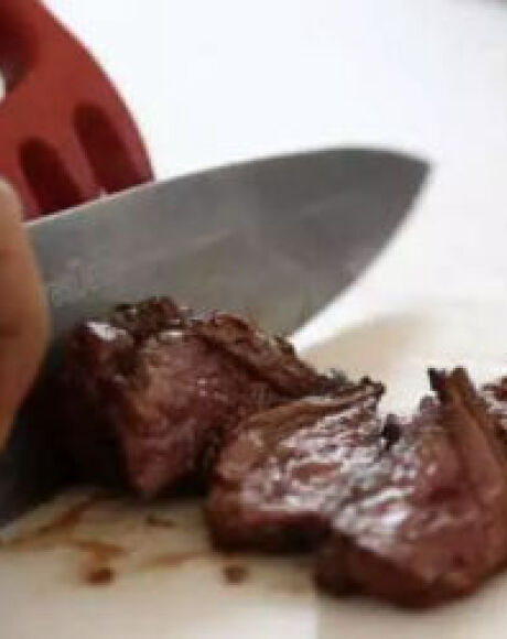 Durante churrasco, casal briga por cerveja e homem acaba esfaqueado em MS