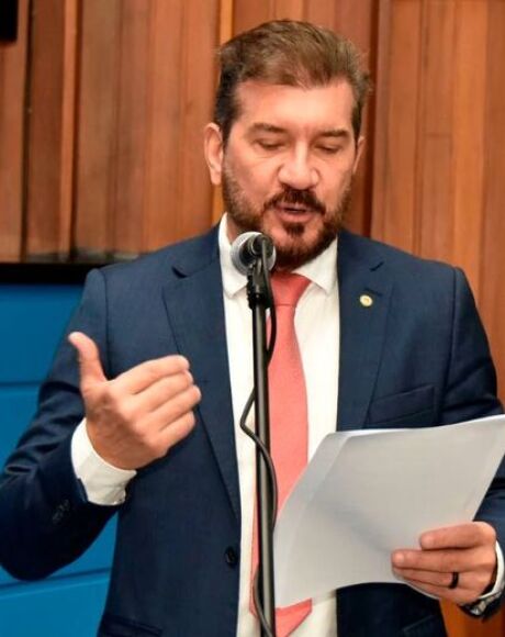 Projeto determina comunica&ccedil;&atilde;o sobre viol&ecirc;ncia virtual por escolas e unidades de sa&uacute;de