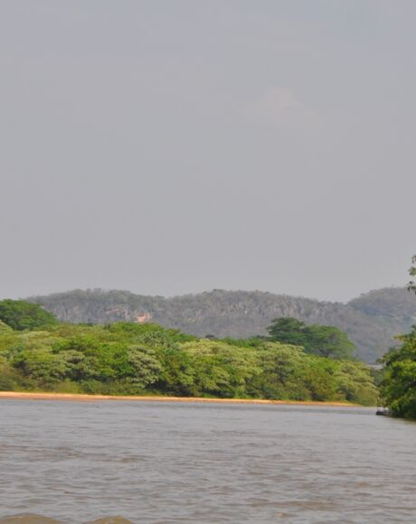              C&eacute;u nublado e clima ameno marcam este domingo em Coxim