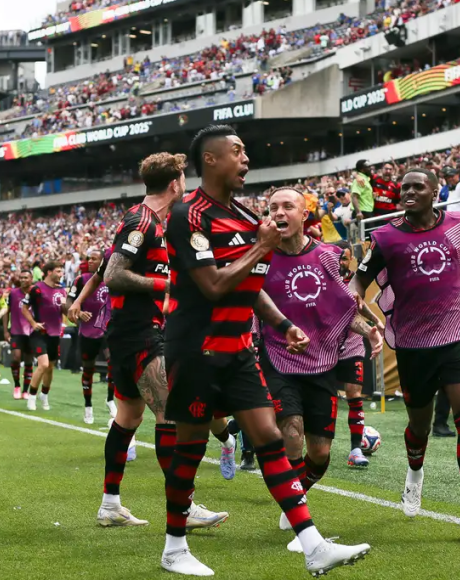 Flamengo vence Chelsea por 3 a 1 e fica perto da classifica&ccedil;&atilde;o na Copa do Mundo de Clubes da Fifa
