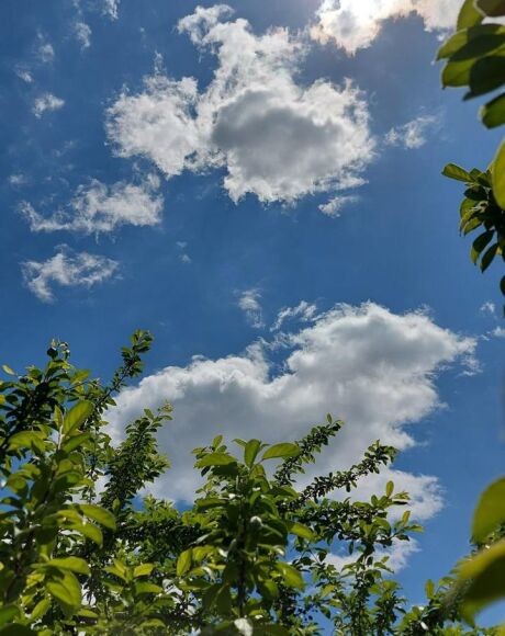           Sol firme e temperaturas em alta marcam o s&aacute;bado em Coxim