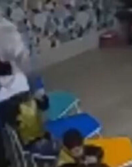 Professora &eacute; demitida ap&oacute;s agredir crian&ccedil;a de 4 anos em escola