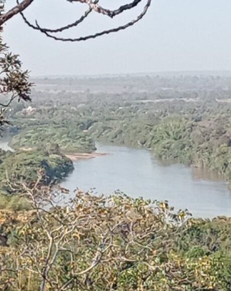 Calor intenso e alerta de baixa umidade marcam o domingo em Coxim