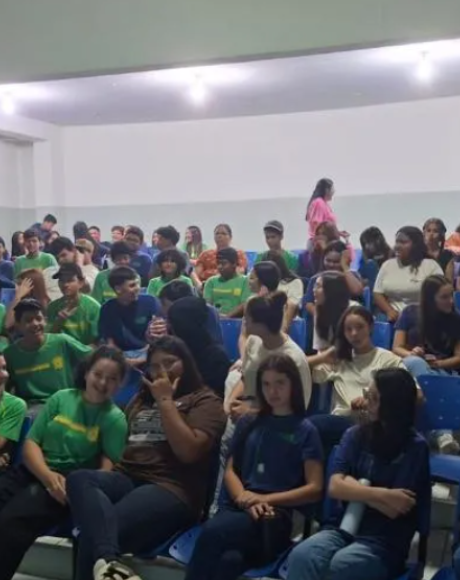  E. E. Thomaz Barbosa Rangel promove escuta e di&aacute;logo estudantil