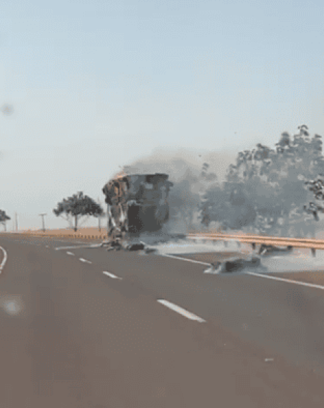  Inc&ecirc;ndio em carreta de algod&atilde;o interdita BR-163 em S&atilde;o Gabriel do Oeste
