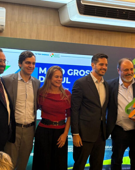 Programa Ilumina Pantanal recebe pr&ecirc;mio nacional da FGV Energia por levar energia limpa a comunidade