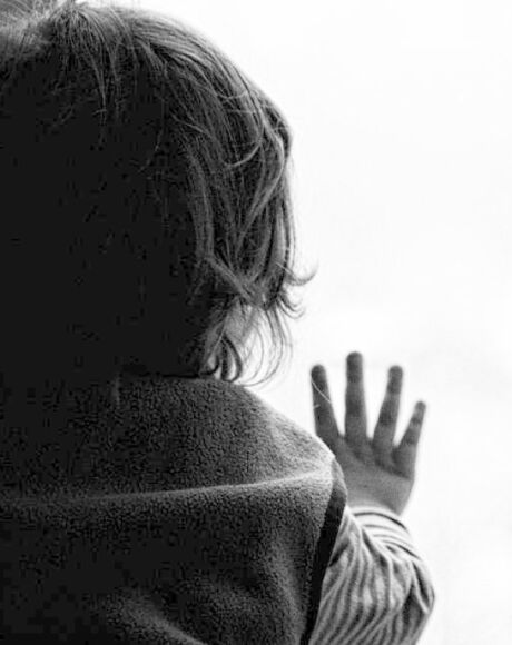 Jornalista acusado de estuprar menino de 11 anos vai continuar preso