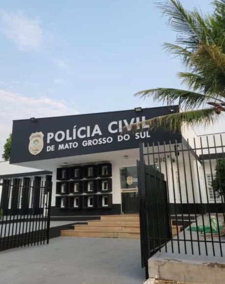 Mulher &eacute; levada &agrave; delegacia ap&oacute;s desacatar e amea&ccedil;ar m&eacute;dico em posto de sa&uacute;de de Coxim
