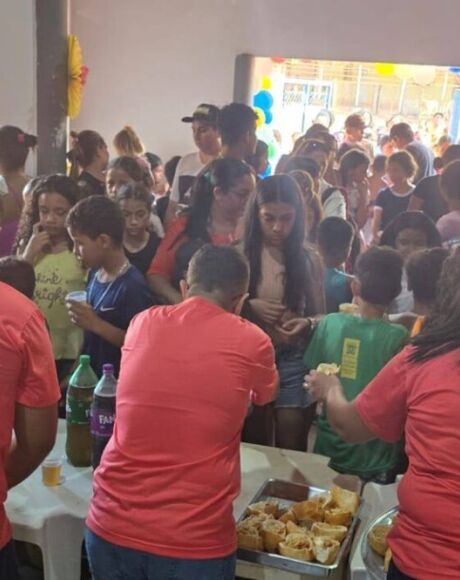 Crian&ccedil;as de projetos sociais em Coxim t&ecirc;m semana especial com atividades e brincadeiras