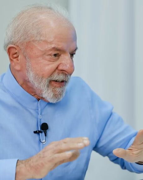 Lula sanciona lei que aumenta a pena para quem d&aacute; ou vende bebida a menores de idade