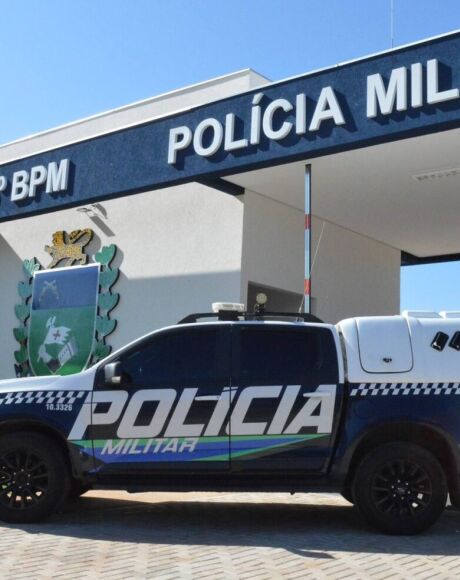 Mulher &eacute; presa pela For&ccedil;a T&aacute;tica ap&oacute;s agredir idoso e tentar roubar resid&ecirc;ncia em Coxim
