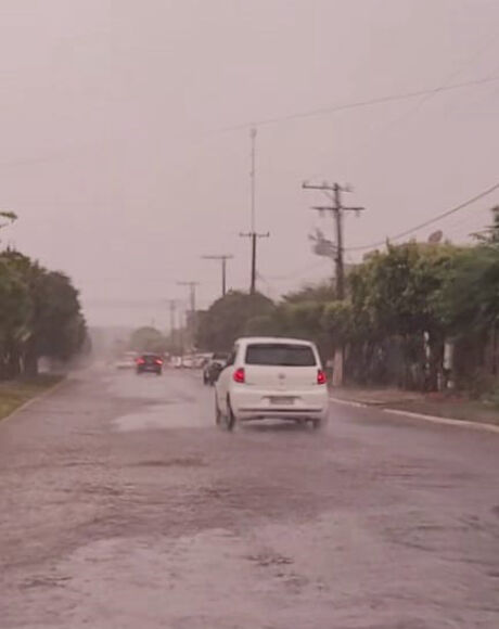 Chuva acumula 57 mm em pouco mais de uma hora em S&atilde;o Gabriel do Oeste
