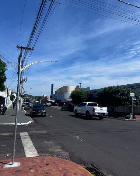         Calor intenso marca esta sexta-feira em Coxim