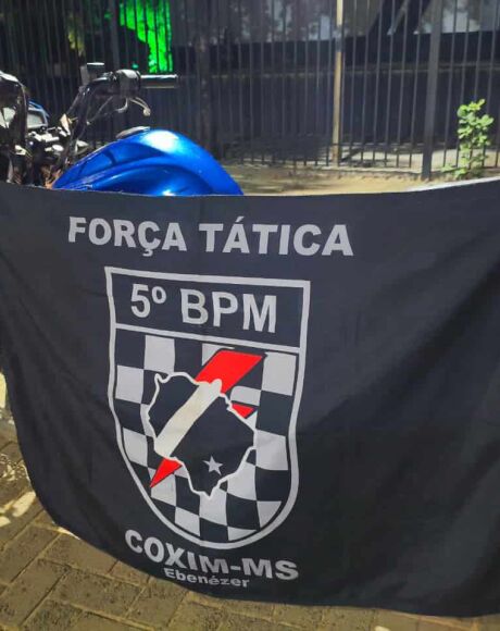 Suspeito &eacute; preso ap&oacute;s roubo de motocicleta, amea&ccedil;a com fac&atilde;o e persegui&ccedil;&atilde;o policial em Coxim 