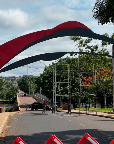 Prefeitura de Coxim informa interdi&ccedil;&atilde;o tempor&aacute;ria da Ponte Velha para pintura do Portal
