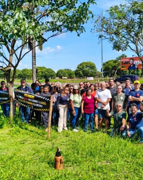 Anuncia que servidores do Detran deixar&atilde;o de emitir guias de IPVA e n&atilde;o realizar&atilde;o recebimentos 