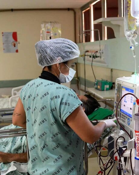 Estado refor&ccedil;a cuidado com pacientes renais e garante recursos para di&aacute;lise em 2026
