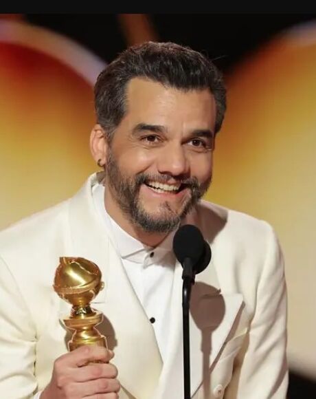 O Agente Secreto faz hist&oacute;ria no Globo de Ouro com dois pr&ecirc;mios