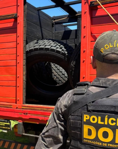 DOF apreende caminh&atilde;o com 14 pneus de origem paraguaia e motorista foge durante bloqueio na BR-163
