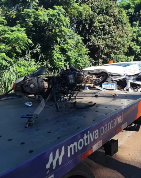 Motociclista morre ap&oacute;s colis&atilde;o com caminhonete na BR-163
