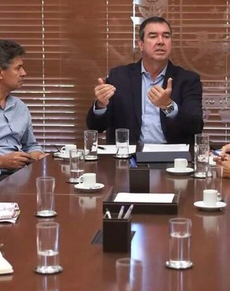 Governo de MS anuncia novo concurso com 2 mil vagas para professores da rede estadual
