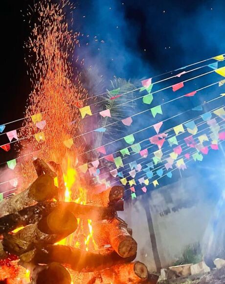 Com&eacute;rcio de Coxim entra no clima junino e j&aacute; se prepara para um dos meses mais animados do ano