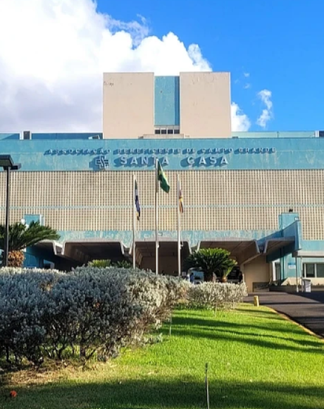 Beb&ecirc; com fratura no f&ecirc;mur &eacute; transferida para Santa Casa caso &eacute; investigado como suspeita maus-tratos