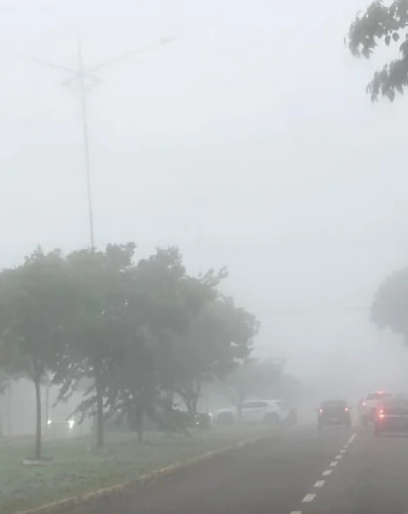 S&atilde;o Gabriel do Oeste amanhece sob forte neblina; sexta-feira ter&aacute; sol entre nuvens e m&aacute;xima de 25&deg;C
