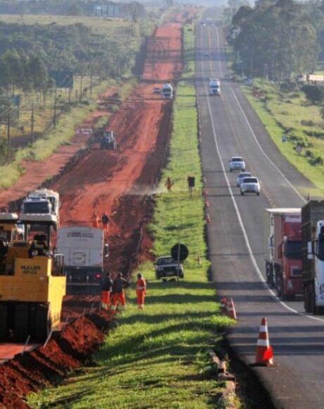 Obras na BR-163 exigem aten&ccedil;&atilde;o de motoristas em trecho de Coxim nesta sexta-feira