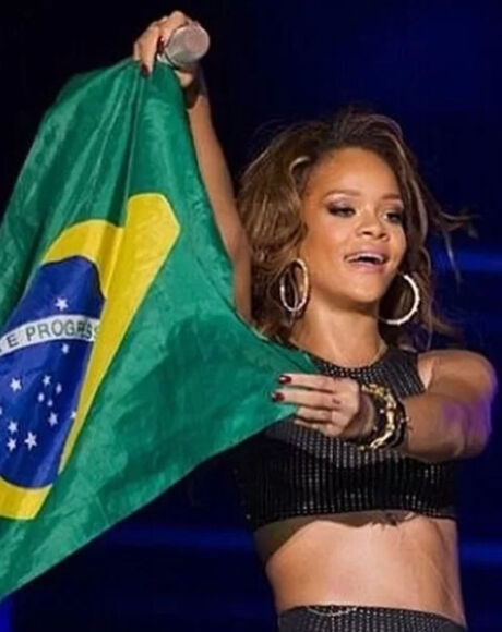 Show de Rihanna no Super Bowl será transmitido ao vivo pela RedeTV!