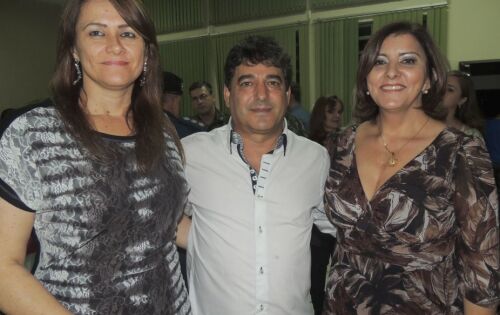 Nego do Senzala que tamb&eacute;m foi agraciado, sua esposa e eu